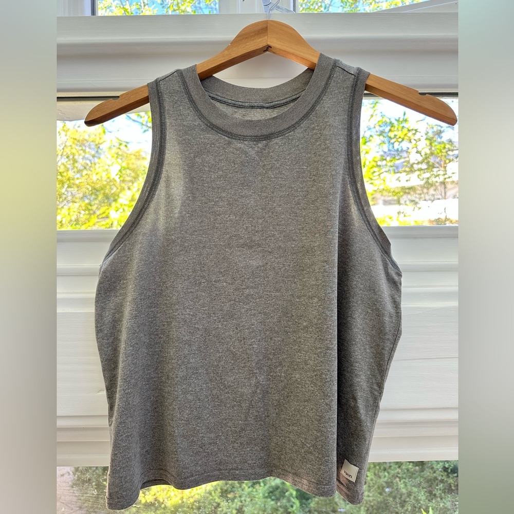 Gray Vuori Energy Top